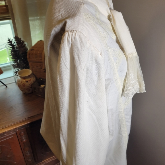 VINTAGE LADY ALEXIS COTTON BLEND VICTORIAN STYLE RUFFLE PUFF SLEEVE BLOUSE - Picture 7 of 10